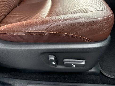 Used 2016 Toyota 4Runner Limited AWD/4WD image 44