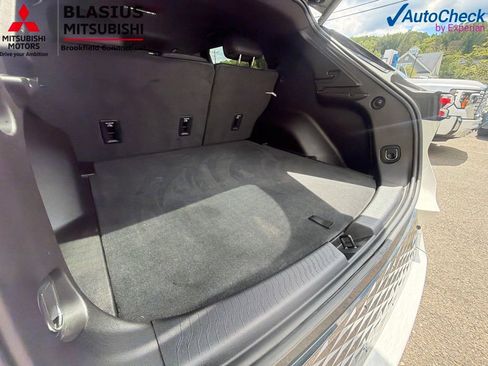 Used 2024 Chevrolet Equinox EV RS FWD image 32