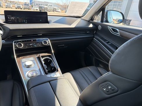 Used 2024 Genesis GV80 2.5T image 17