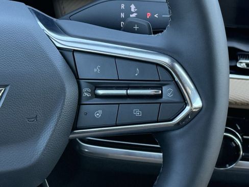 New 2026 Chevrolet Equinox ACTIV w/ Convenience Package III FWD image 13