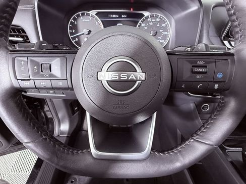 Used 2023 Nissan Rogue SV w/ Premium Package w/ SV Premium B Package FWD image 12