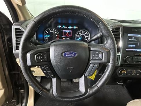 Used 2015 Ford F150 XLT w/ Equipment Group 302A Luxury AWD/4WD image 14