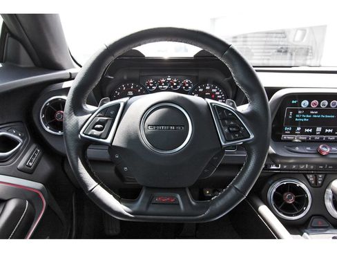 Used 2016 Chevrolet Camaro SS RWD image 15