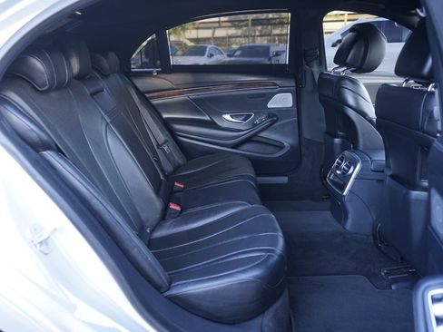 Used 2017 Mercedes-Benz S 550 Sedan image 20