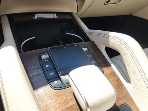 Used 2021 Mercedes-Benz GLS 450 GLS 450 image 33