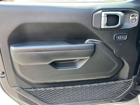 Used 2024 Jeep Wrangler Unlimited Sport AWD/4WD image 12