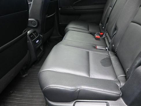 Used 2022 Honda Pilot EX-L image 17