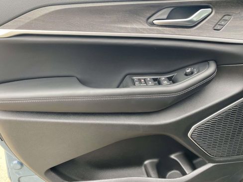 New 2026 Jeep Grand Cherokee L Limited RWD image 42