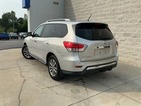 Used 2014 Nissan Pathfinder SV AWD/4WD image 7