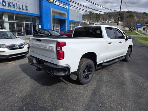 Used 2022 Chevrolet Silverado 1500 LT Trail Boss w/ Bed Protection Package AWD/4WD image 8