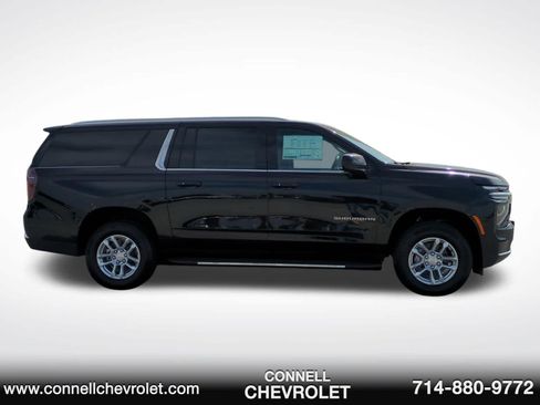New 2026 Chevrolet Suburban LS RWD image 4