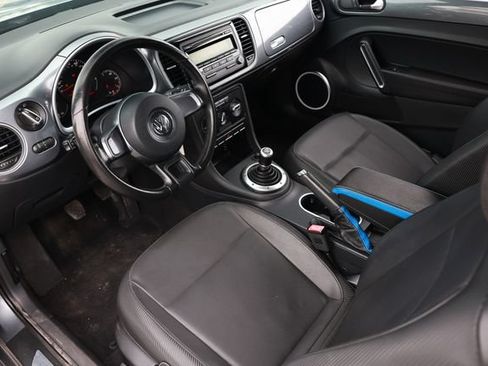 Used 2012 Volkswagen Beetle 2.5 FWD image 6