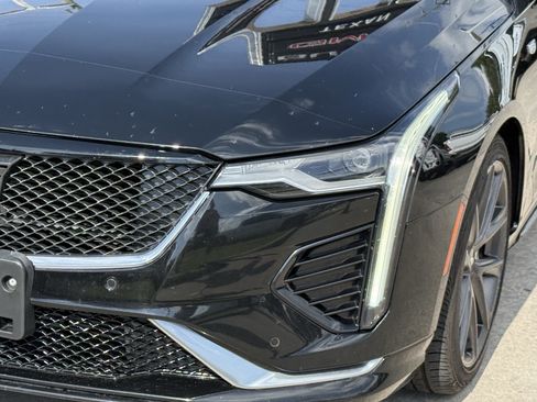 Used 2023 Cadillac CT4 Sport RWD image 11