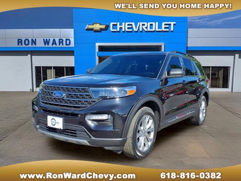 Used 2023 Ford Explorer XLT w/ Equipment Group 202A AWD/4WD image 1