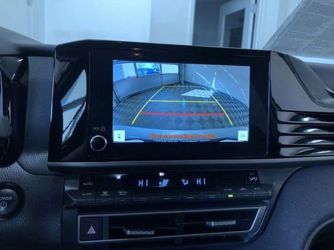 Certified 2025 Toyota Camry LE image 27