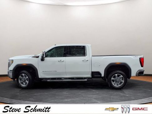 New 2026 GMC Sierra 2500 SLT AWD/4WD image 2