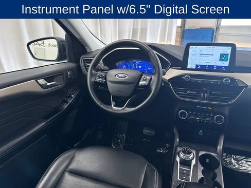 Used 2022 Ford Escape SEL w/ Technology Package AWD/4WD image 15