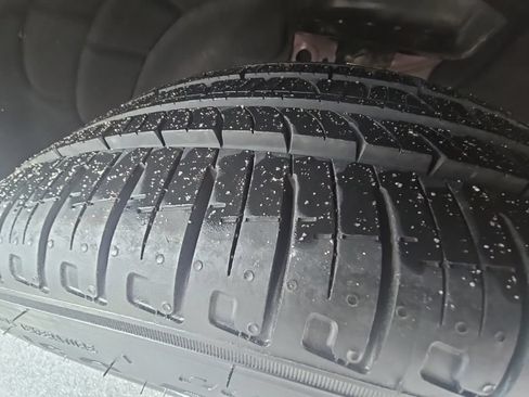 Used 2018 Chevrolet Equinox LT AWD/4WD image 14
