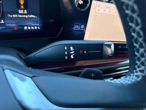 Used 2024 Chevrolet Traverse Z71 image 30