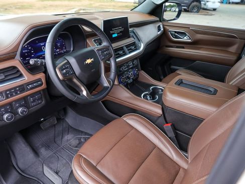 Used 2023 Chevrolet Tahoe High Country w/ Premium Package image 13