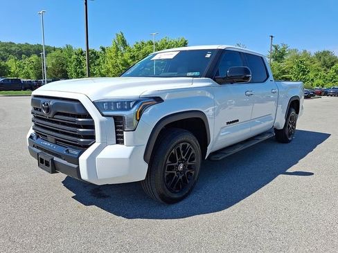 Certified 2025 Toyota Tundra Limited AWD/4WD image 3