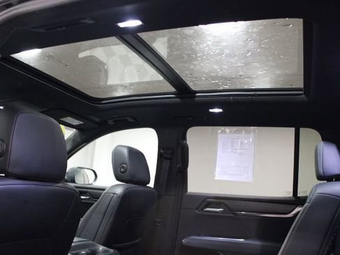 Certified 2024 GMC Acadia AT4 w/ Luxury Package image 2