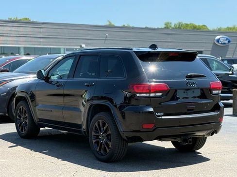 Used 2020 Jeep Grand Cherokee Altitude AWD/4WD image 42
