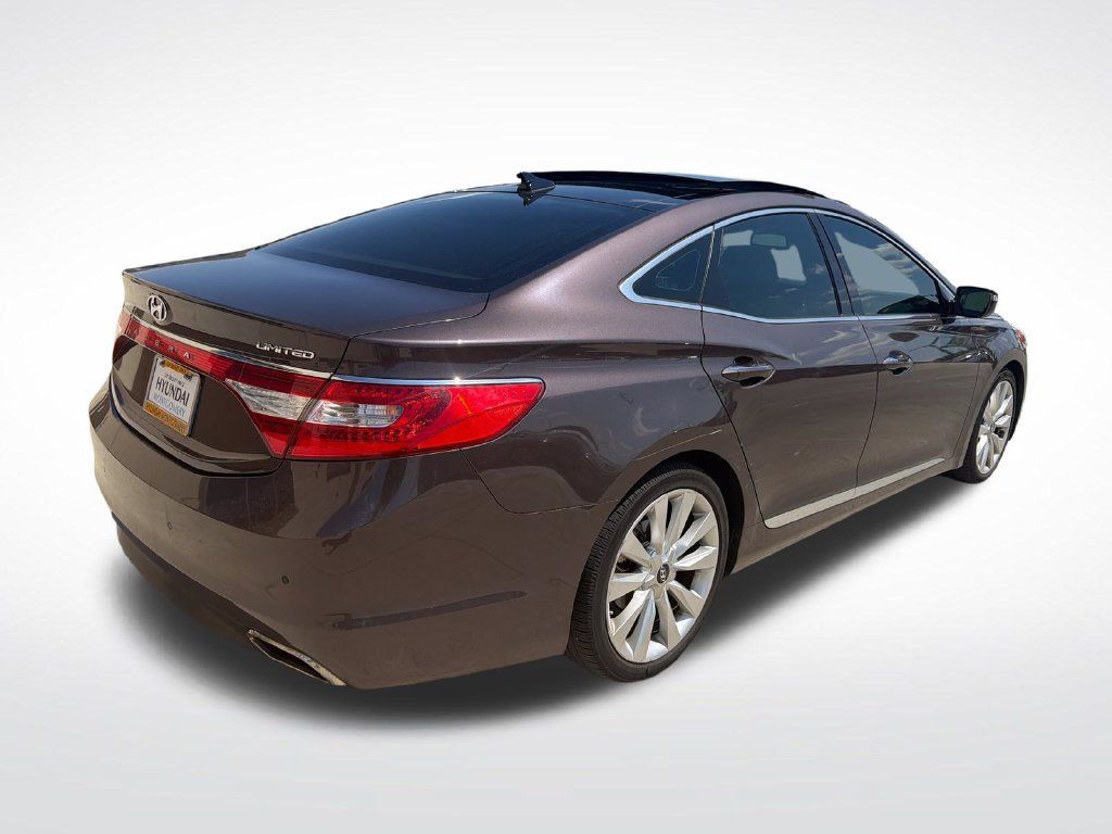 Used 2016 Hyundai Azera Limited FWD image 3