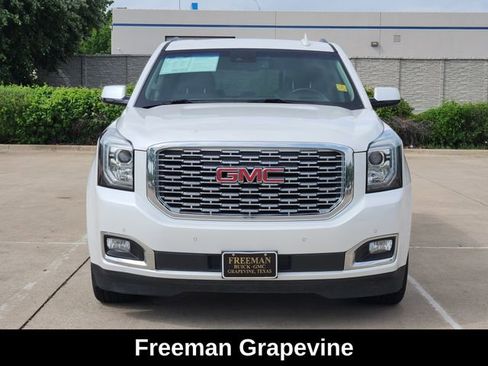 Used 2019 GMC Yukon XL Denali w/ Denali Ultimate Package AWD/4WD image 2