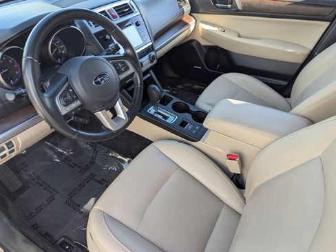 Used 2015 Subaru Outback 3.6R Limited image 28