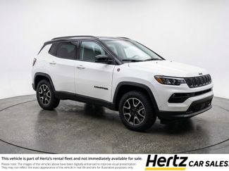 Used 2025 Jeep Compass Trailhawk video 1