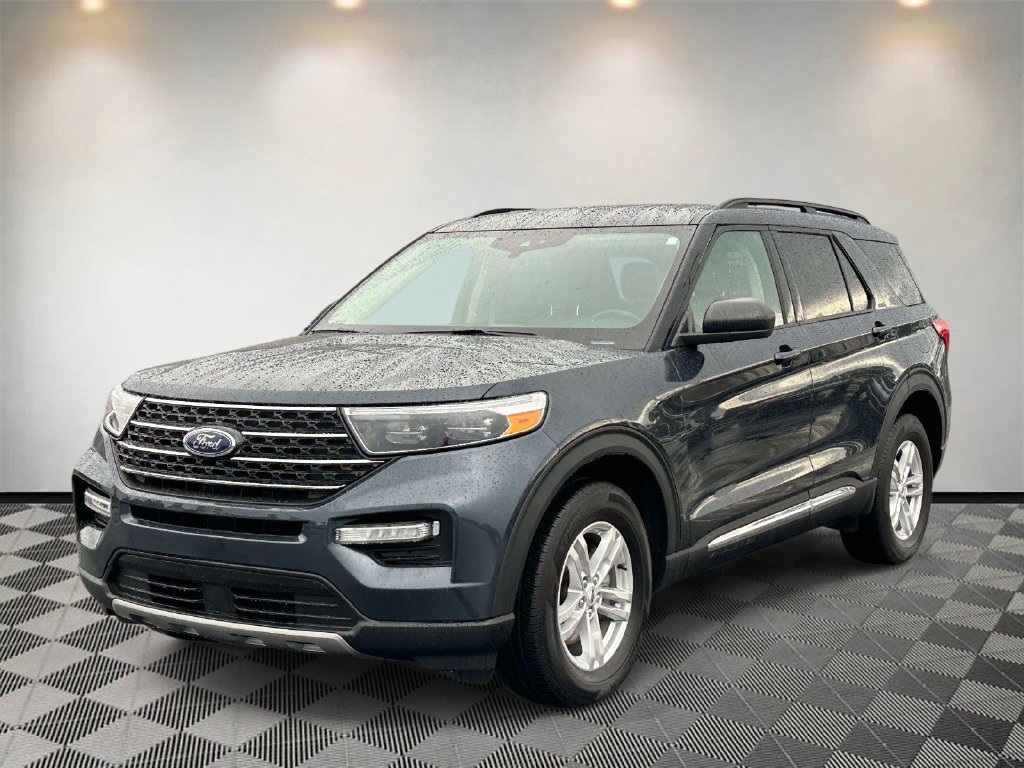 Certified 2023 Ford Explorer XLT w/ Equipment Group 202A AWD/4WD image 6