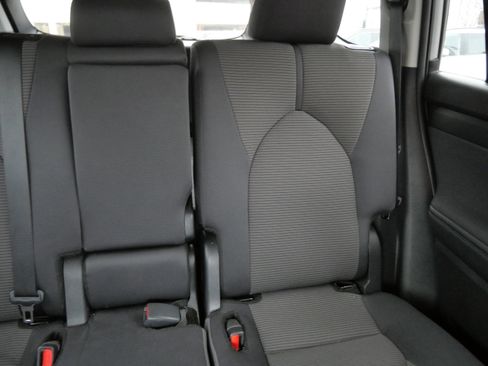 Certified 2024 Toyota Highlander LE image 15