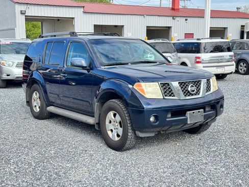 Used 2006 Nissan Pathfinder SE AWD/4WD image 3