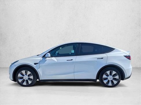Used 2021 Tesla Model Y Long Range AWD/4WD image 9