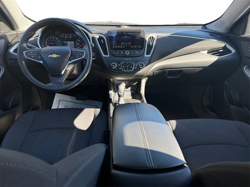 Used 2024 Chevrolet Malibu LT image 10