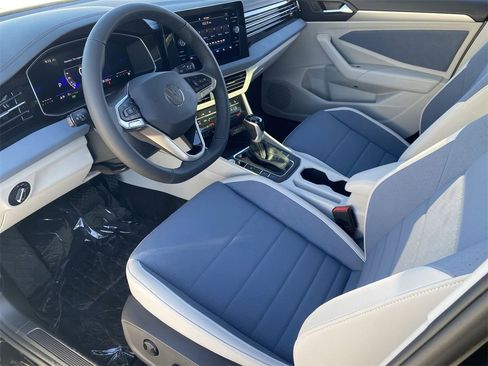 New 2026 Volkswagen Jetta SE image 14