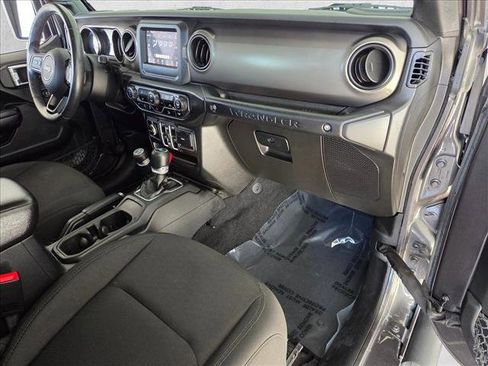 Used 2018 Jeep Wrangler Unlimited Sport S image 20