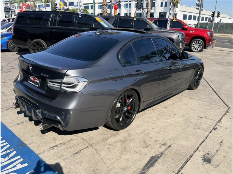 Used 2017 BMW 340i Sedan RWD image 15