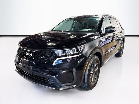 Used 2022 Kia Sorento S image 3