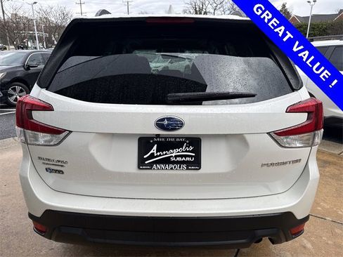 Used 2021 Subaru Forester Premium image 6