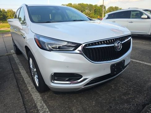 Used 2021 Buick Enclave Premium w/ Sun and Sites Package AWD/4WD image 9