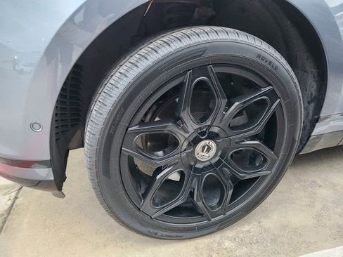 Used 2021 Land Rover Range Rover Velar S image 16