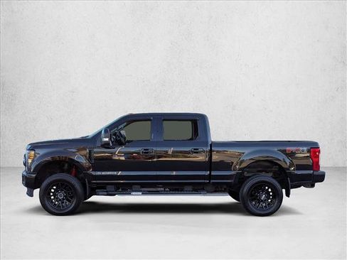 Used 2019 Ford F250 Lariat image 9