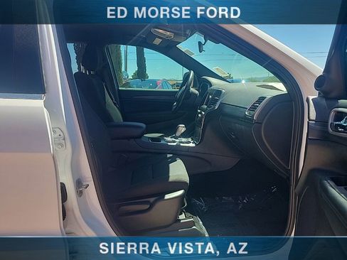 Used 2020 Jeep Grand Cherokee Laredo AWD/4WD image 15