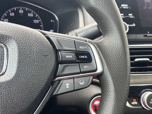 Used 2018 Honda Accord LX image 19