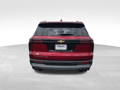 Used 2026 Chevrolet Traverse LT AWD/4WD image 4
