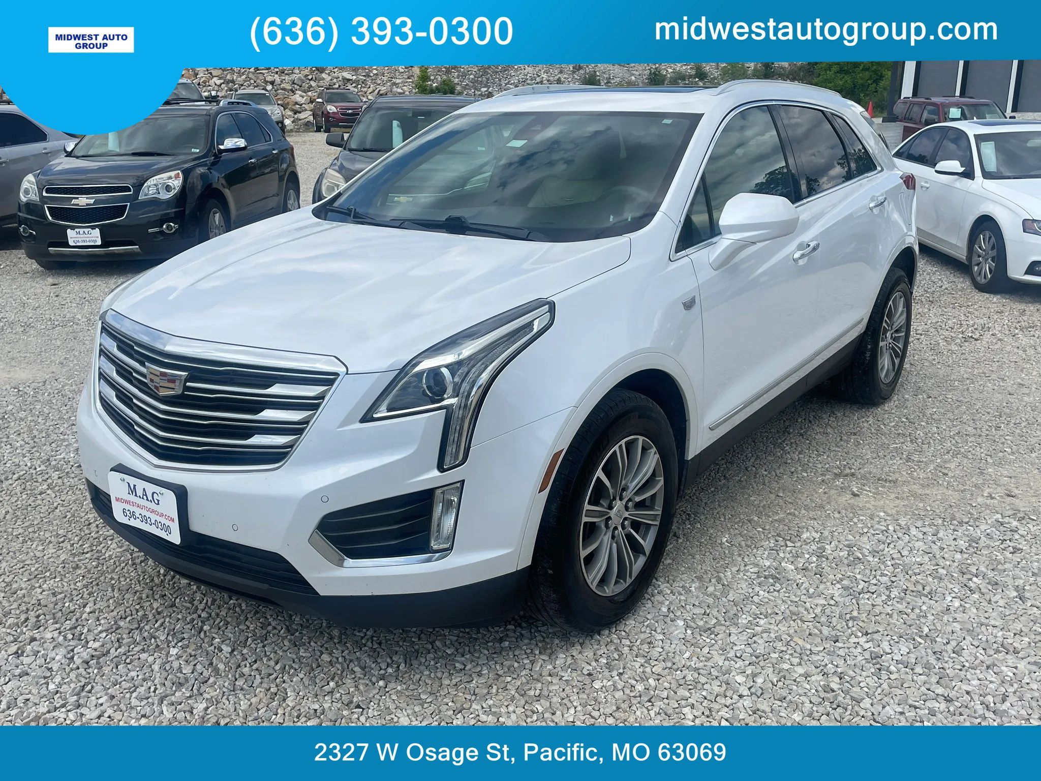 Used 2017 Cadillac XT5 Luxury w/ Driver Awareness Package FWD image 1
