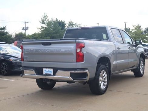 Used 2024 Chevrolet Silverado 1500 LT AWD/4WD image 6
