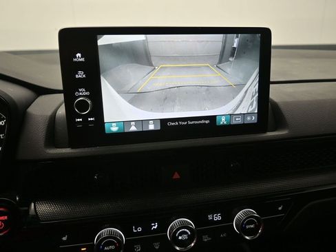Used 2024 Honda CR-V Sport Touring image 4